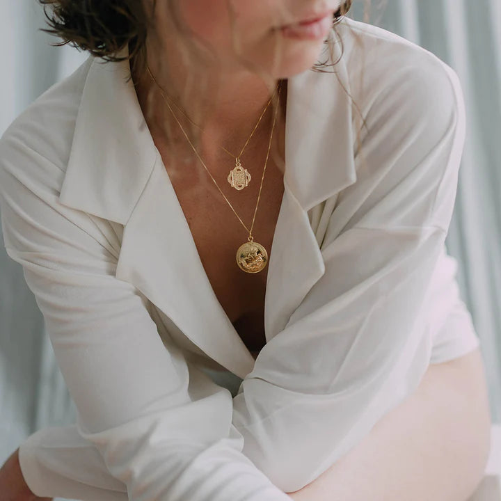 Sister St. Georg & Dragon GOLD Charm // Anhänger