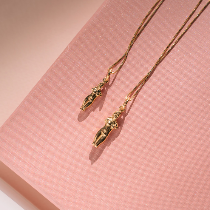 Sister Aphrodite GOLD Anhänger big