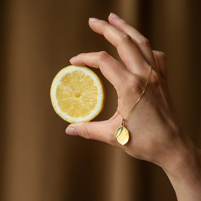 Sister Lemon Charm / Zitronen Anhänger Gold