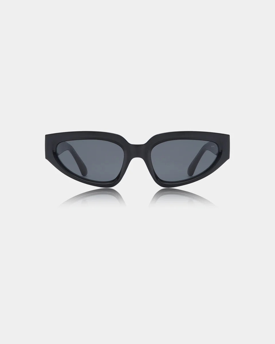 A.KJAERBEDE Sunglasses // ELLA