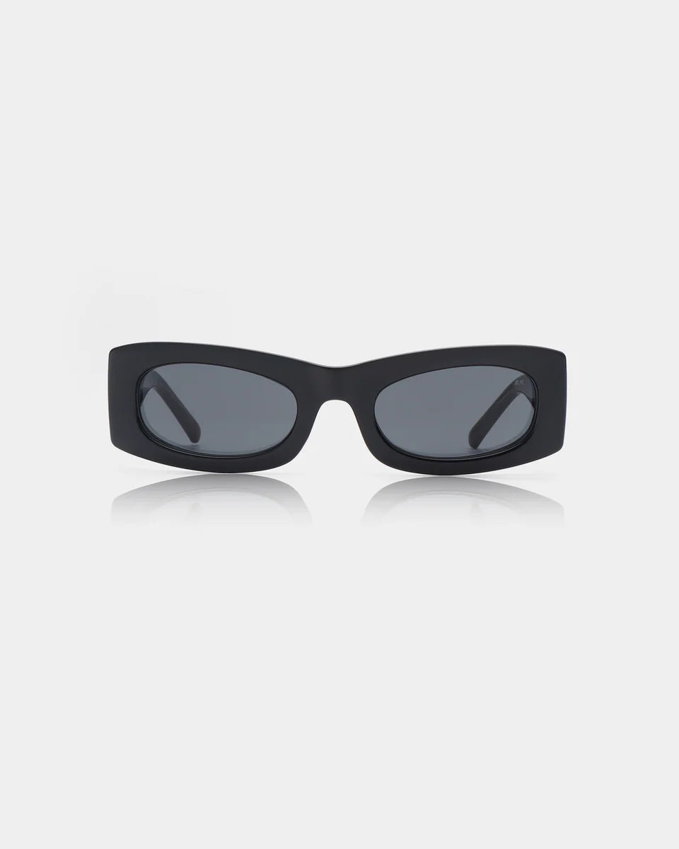 A.KJAERBEDE Sunglasses // FRIDA