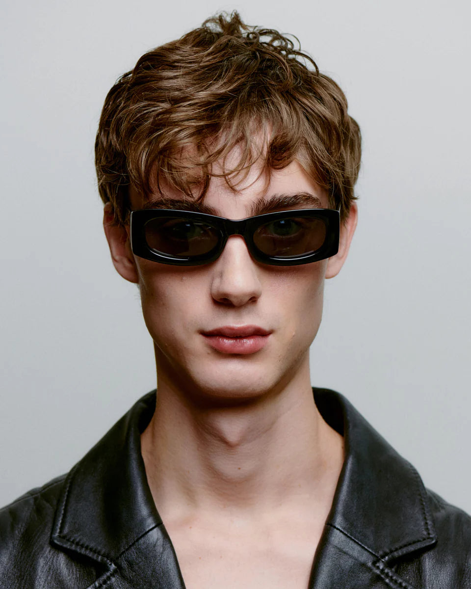 A.KJAERBEDE Sunglasses // FRIDA