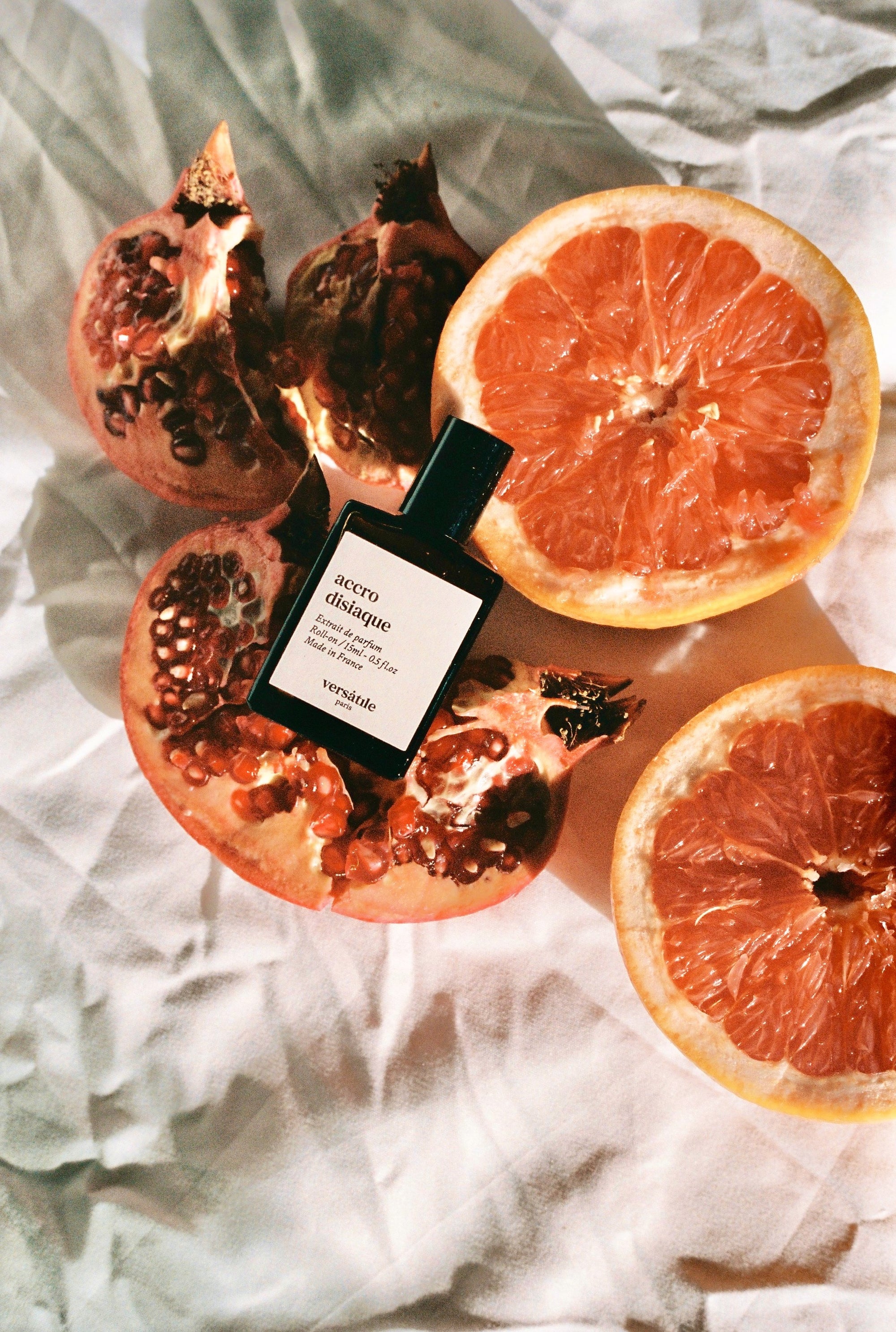 Versatile Paris ACCRO DISIAQUE //  NEO ROSE // Roll-On Parfum