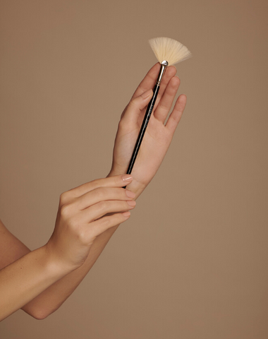 Merme Berlin Mask Brush